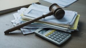 Налоговики назвали условия для банкротства через суд